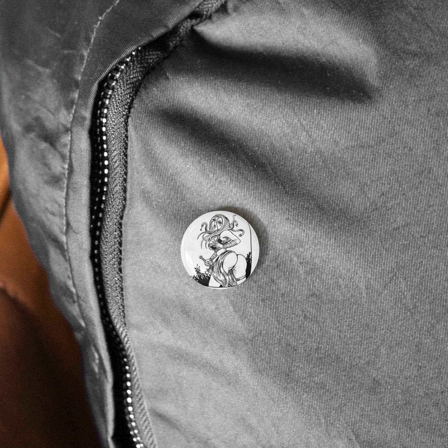 Medusa Booty - Round Pins