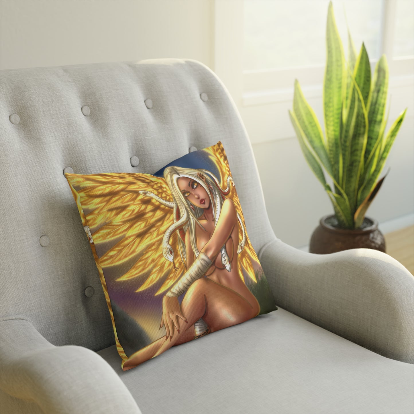 Medusa - Golden Wings - Pillow (40x40cm)