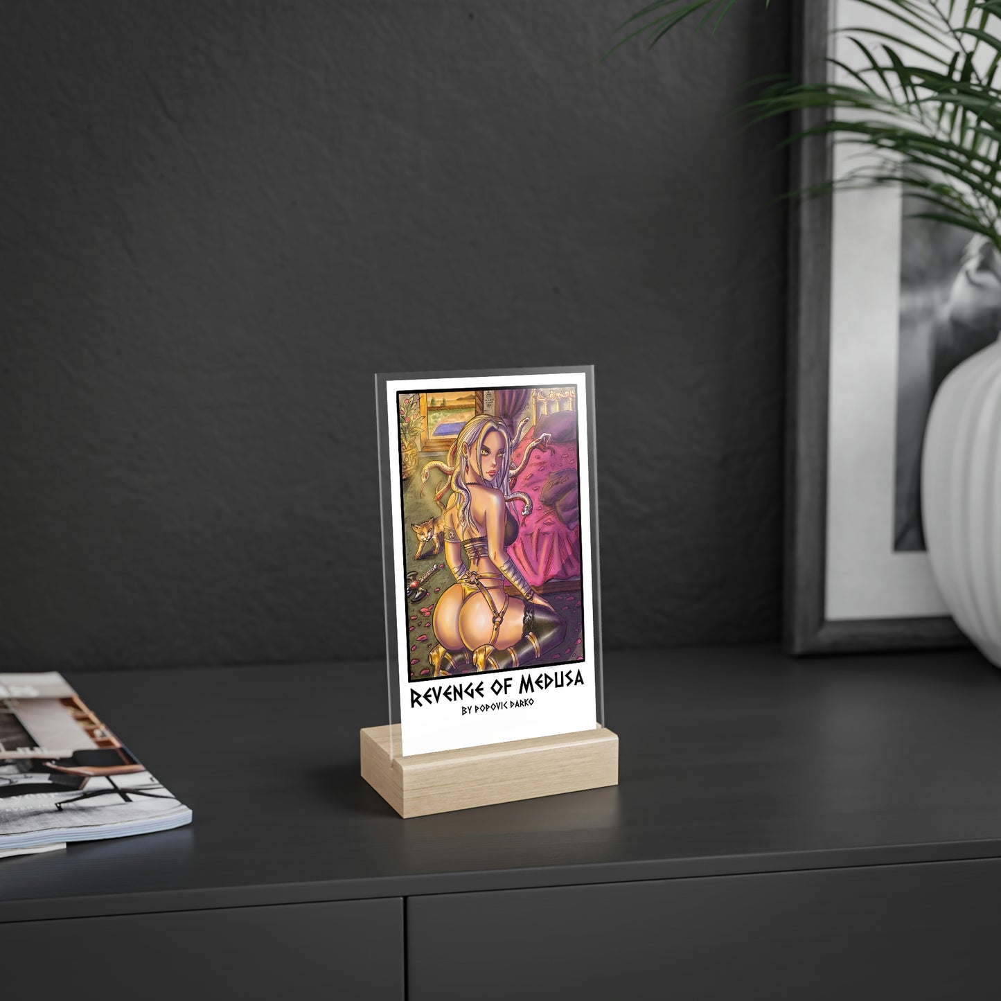 Medusa black & gold - Acrylic Sign with Wooden Stand